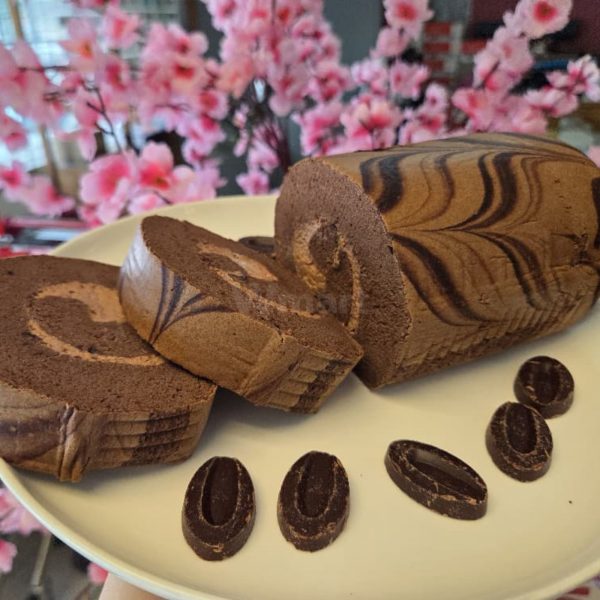 W Bakery Valhorna Chocolate Swiss Roll